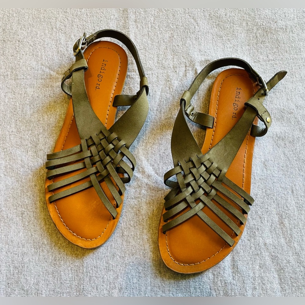 🫒 Dark Green Sandals 🫒